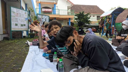 Semarak Bulan Bahasa Ala PKBM Zamzam Kota Malang