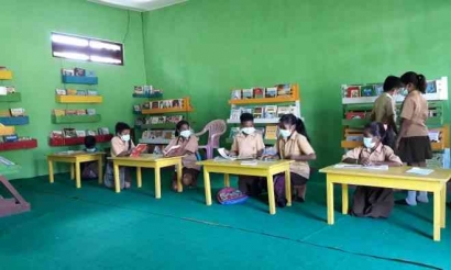 Menggerakkan Perpustakaan untuk Tingkatkan Literasi di Sumba Timur