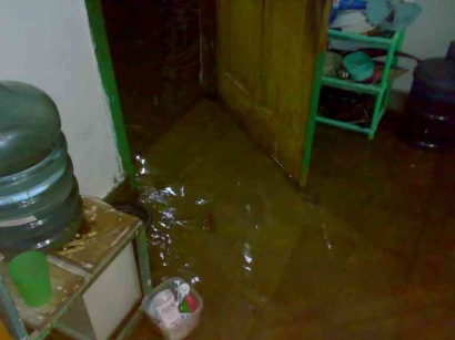 Mengantisipasi Banjir di Lingkungan Asrama Mahasiswa Yogyakarta