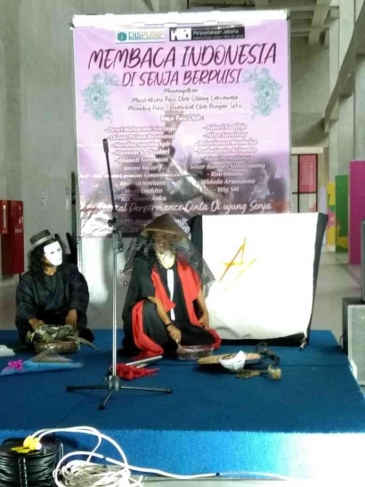 Senja Berpuisi Tampilkan Monolog Maling Sandal Karya Arief Akbar Bsa