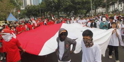 Mengapa Indonesia Menggunakan Sistem Demokrasi?
