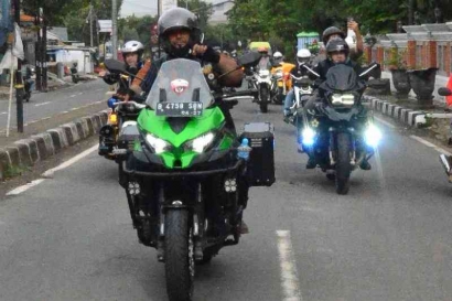 Menikmati Indahnya Weekend Touring ala Muslim Biker Indonesia
