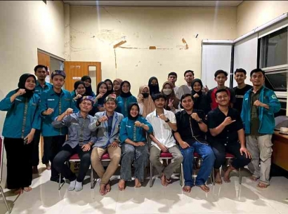 Diskusi Kebudayaan Ikatan Mahasiswa Batu Bara dan Ikatan Pelajar Riau Komisariat Kuatkan Sangingi Jogjakarta