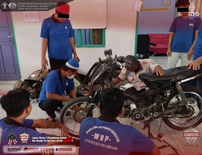 Kegiatan Repair Motor WBP di Lapas Kela I Palembang