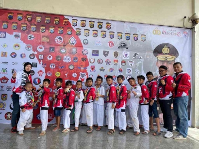 Taekwondo Garda Club Meraih 13 Medali Emas dan 5 Medali Perak dalam Kejuaraan Nasional Taekwondo Kapolri Cup 4 Tahun 2022