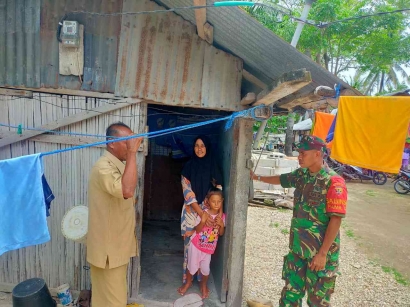Serka Yusuf Tungga Dampingi Tim Monev Bantuan Stimulasi Rehabilitasi Rumah Rusak akibat Badai Seroja