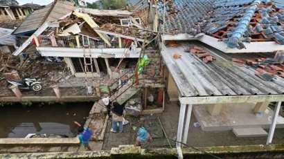 Kerugian Akibat Gempa Bumi dan Plus Minus Ikut Asuransi