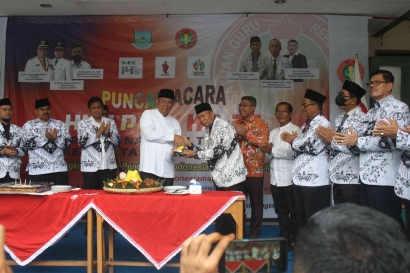 Wali Kota Tangerang Selatan Turut Hadir dalam Puncak Acara HUT PGRI ke-77