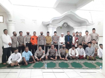 Jalankan Program Kapolres Sukoharjo, Polsek Mojolaban Adakan Safari Jumat di Masjid Al Hidayah Bekonang