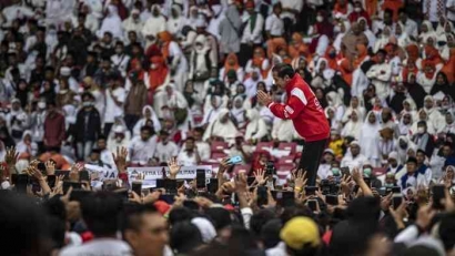 Lho, Presiden Jokowi Endorse Prabowo atau Ganjar Pranowo?