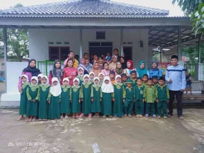 Pembangunan Gedung Sekolah TK IT Alfathir Tunas Indonesia