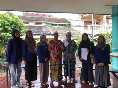 Mahasiswa Ilmu Perpustakaan UM Sukses Kerjasama dengan TBM At-Taqwa Malang