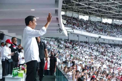 Diplomasi Karambol "Rambut Putih" Ala Jokowi