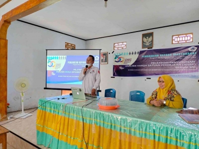 Dosen Teknik Elektro Berikan Pelatihan Menyusun AHSP Sesuai SNI di Desa Tongo Kecamatan Bonepantai Bone Bolango