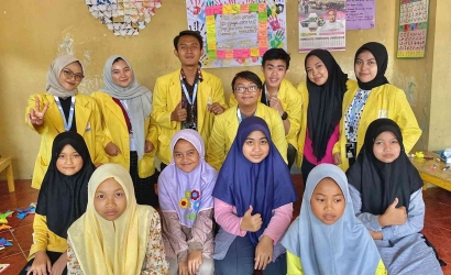 Membangkitkan Taman Bacaan Masyarakat ''Rumah Literasi Kampung Dongeng'' di Desa Tempuran Kabupaten Temanggung