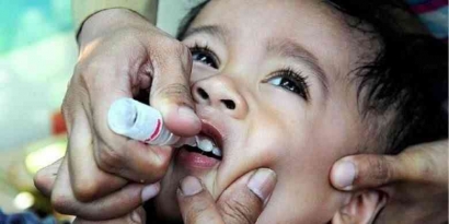 Vaksinasi Polio, Mitos, dan Kendala Lainnya