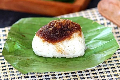 Peran Diaspora Bugis-Makassar di NTT Mengenalkan Penganan Nasi Unti