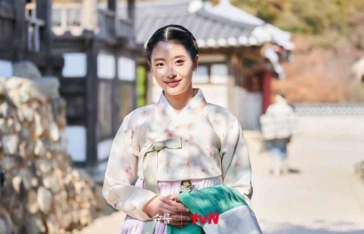 Episode Final "Under The Queen's Umbrella": Lady Cheong Ha Sulit Hamil, Bagaimana Reaksi Putra Mahkota Seongnam? 