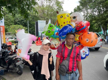 Kisah Harapan Seorang Penjual Balon Keliling di Muktamar Muhammadiyah Ke-48