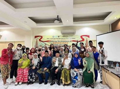 UNAIR Memperkenalkan Budaya Tradisional dan Kuliner Nusantara kepada Mahasiswa Internasional