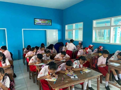 KKN MBKM UM Menerapkan Pola SPOK dan 'Puzzle Bahasa' Dalam Pelatihan Struktur Bahasa Indonesia di SDN 02 Desa Purworejo