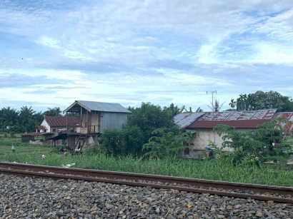 Melihat Lebih Dekat Kondisi Permukiman di Pinggiran Jalur Kereta Api pada Kelurahan Sri Padang