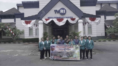 Mahasiswa UNWAHAS Semarang Melakukan Kunjungan Idustri di Yogjakarta ke TVRI Jogja