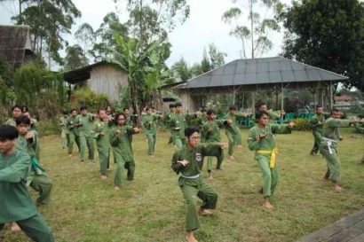 Persinas Asad Kota Bandung Gelar Latihan Pencak Silat Bersama