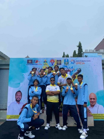 Kegiatan PKL Mahasiswa UNESA dalam Kejuaraan Renang Cabang Olahraga DBON se-Jawa Timur 2022