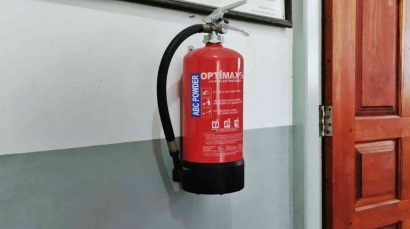 Pentingnya Alat Pemadam Api Ringan (APAR) untuk Darurat Kebakaran di Sekolah