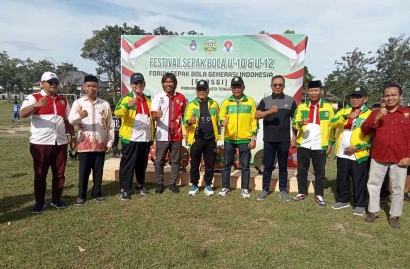 Festival Sepak Bola FORSGI Sultra, Budi Sudarsono: Semangat Latihan, Jangan Lupa Shalat dan Mengaji