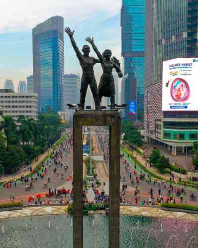 Berwisata Olahraga Sekaligus Kuliner di Car Free Day Jakarta
