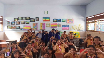 Penyuluhan Gerakan Jajanan Sehat pada SDN Sambigede 01 Kabupaten Malang oleh Mahasiswa S1 Ilmu Kesehatan Masyarakat Universitas Negeri Malang