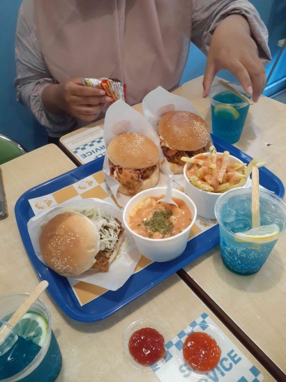 Makmur Chicken and Soda, Idola Baru Burger di Jogja