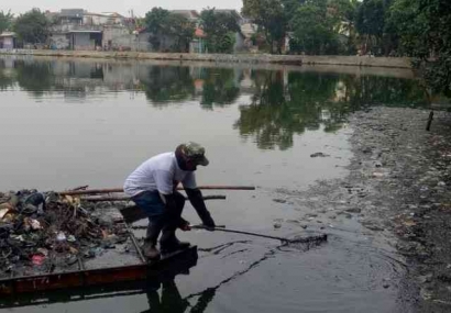 Meninjau Maraknya Fenomena Pencemaran Air di Kota Depok: Pahit-Manis Perjalanan Situ Pladen