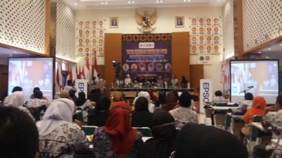 Gembira Bertemu Penulis PGRI Se-Nusantara