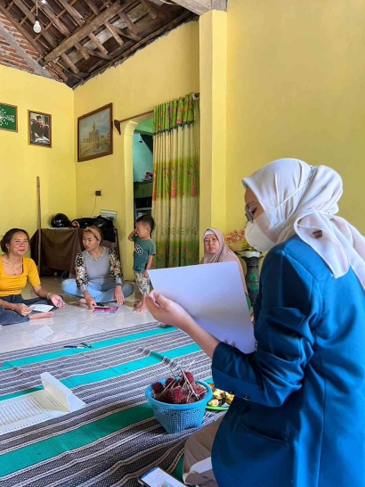 Peningkatan Pengetahuan Melalui Edukasi Asupan Gizi Seimbang pada Ibu Bayi dan Balita di Posyandu Bina Karya Kelurahan Jabungan