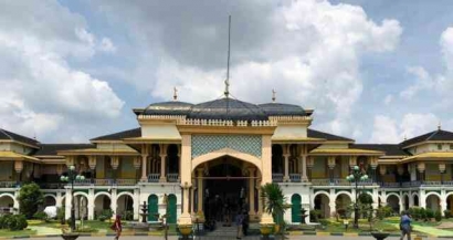 Istana Maimun Peninggalan di Sumatera Utara
