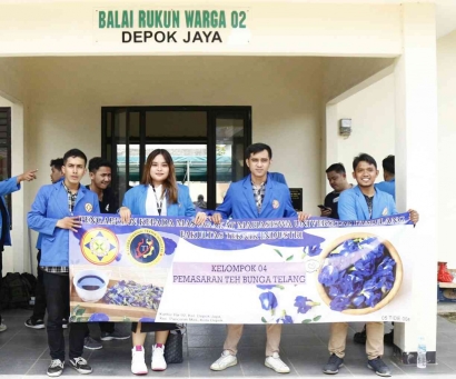 PKM Teknik Industri Universitas Pamulang "Pemasaran Teh Bunga Telang" di Kota Depok
