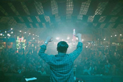 Pecah! DJ RICZA Guncang Malam Pergantian Tahun Baru di GOFUN Bojonegoro