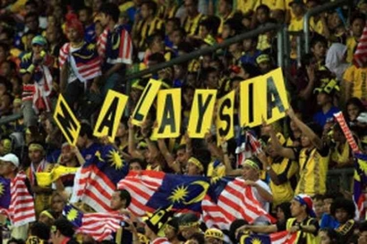 Insiden Laser dari Oknum Suporter Malaysia, Sejumlah Media Thailand Tagih Sanksi FIFA!