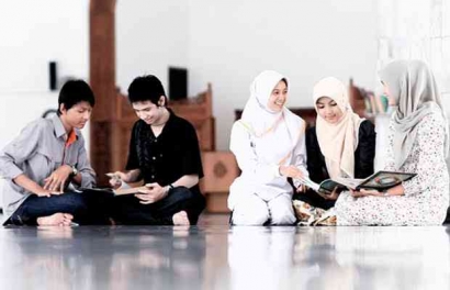 Menciptakan Lingkungan Kampus Islami ala Unissula Semarang