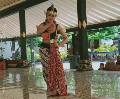 Cantik, Gagah, dan Luwesnya Penari-penari dari Keraton Ngayogyakarta Hadiningrat