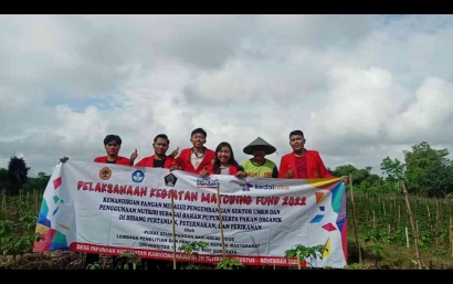 Kegiatan Mahasiswa Untag Surabaya: Upaya Mengurangi Penggunaan Pupuk Kimia dengan Pengaplikasian Nutrisi Asam Amino Nabati