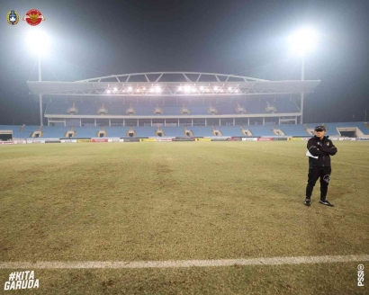 Jeleknya Rumput Stadion My Dinh Jadi Faktor Kekalahan Timnas Indonesia?