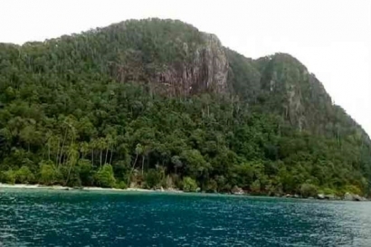Petualangan Mengungkap Misteri Pulau Pejantan