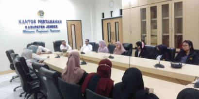 Magang MBKM di ATR/BPN Kabupaten Jember Melakukan Pembagian Sertipikat Hak AtasTanah dan Penerbitnya