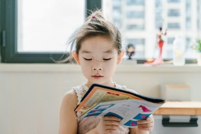 3 Cara Unik Mengajak Anak Membaca