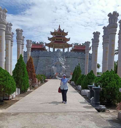 Vihara 1000 Patung di Tanjung Pinang Megah Seperti Tembok Cina