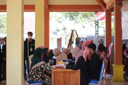 Bentuk Kepedulian Sosial, Kelompok KKM 124 UIN Malang Desa Ngadireso Mengadakan Pemeriksaan Kesehatan GRATIS untuk Lansia